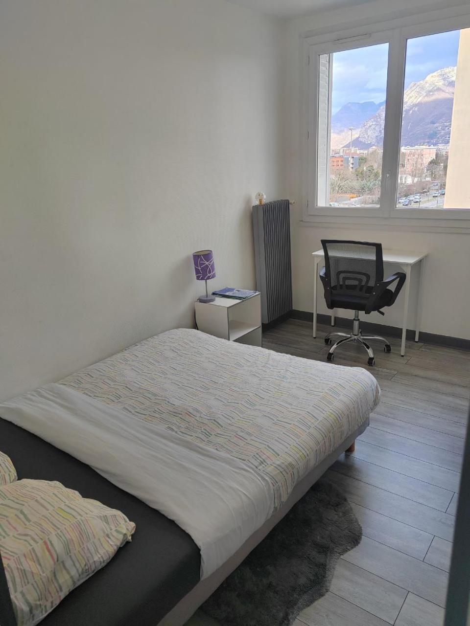 Une Chambre Dans Appartement Partage, Grenoble A 8 Min Du Centre-Ville Luaran gambar